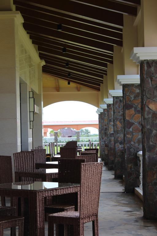 Golden Peacock Resort Hotel Beira Esterno foto