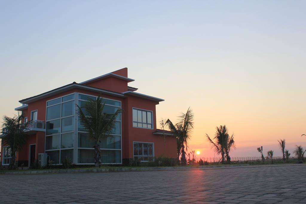 Golden Peacock Resort Hotel Beira Camera foto